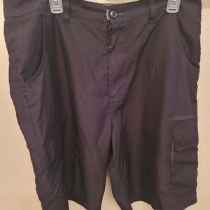 Men's Black Cargo Shorts size 36
